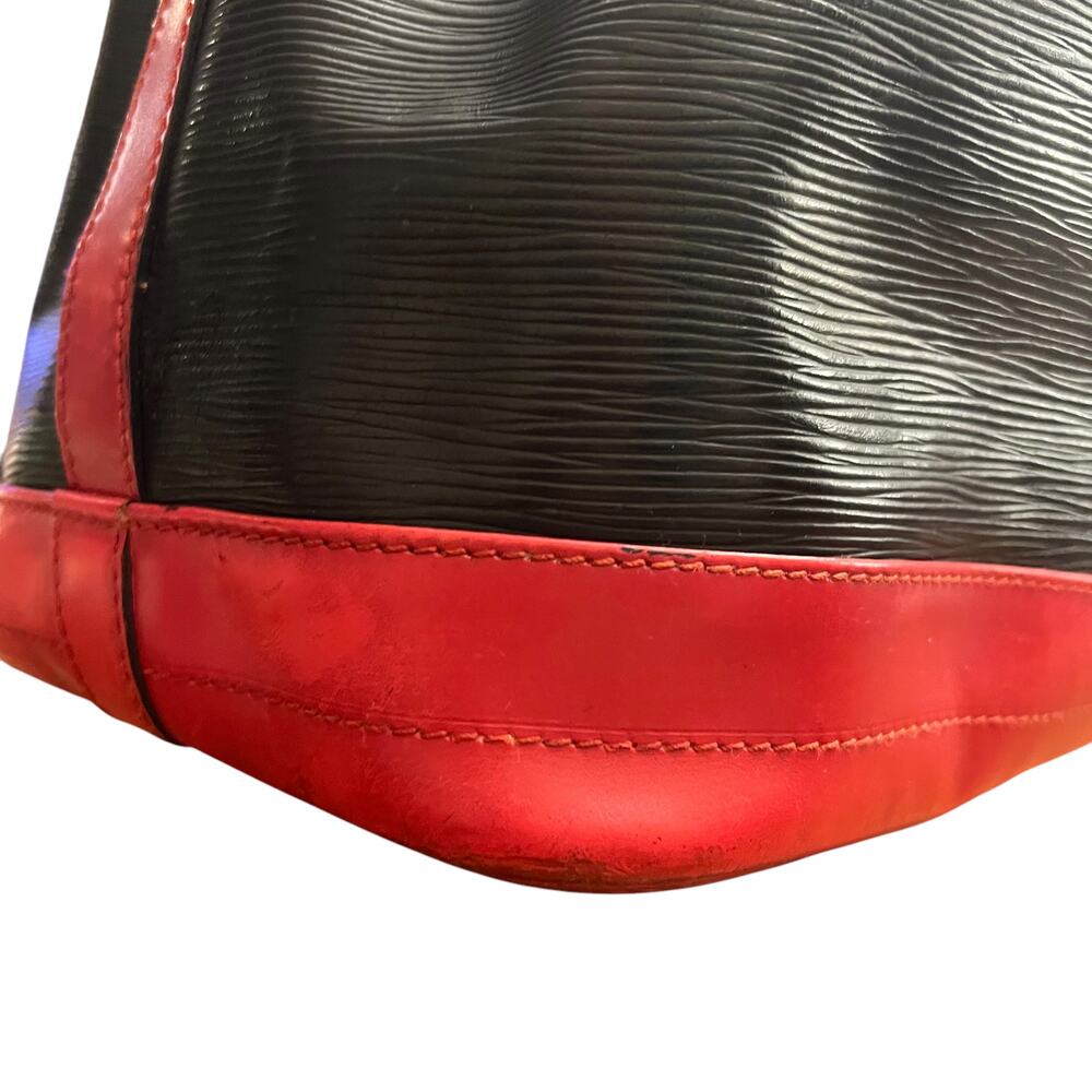 Louis Vuitton Vintage Noe Bucket Bag Black Red Epi Leather 1995 Large Shoulder - Picture 15 of 16